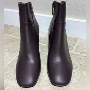 Kurt Geiger London Women’s Chelsea Square Toe Bootie In Brown Color (Size 39).